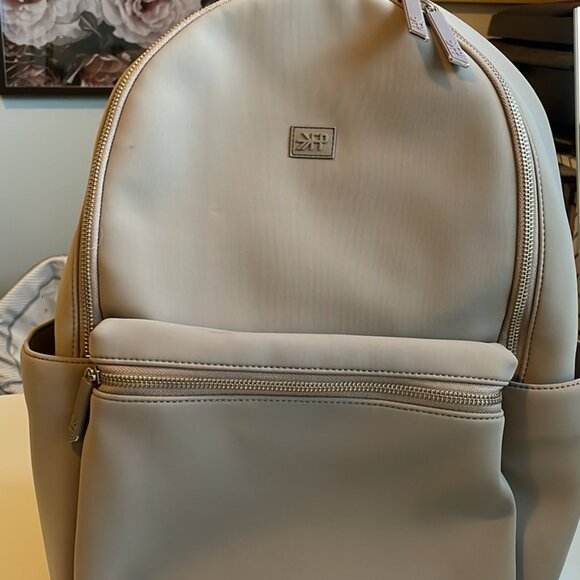 Freshly Picked Seoul Backpack in Aspen - Picture 2 of 4